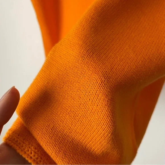 Michael Simon Sweater Tank Top - Picture 5 of 9